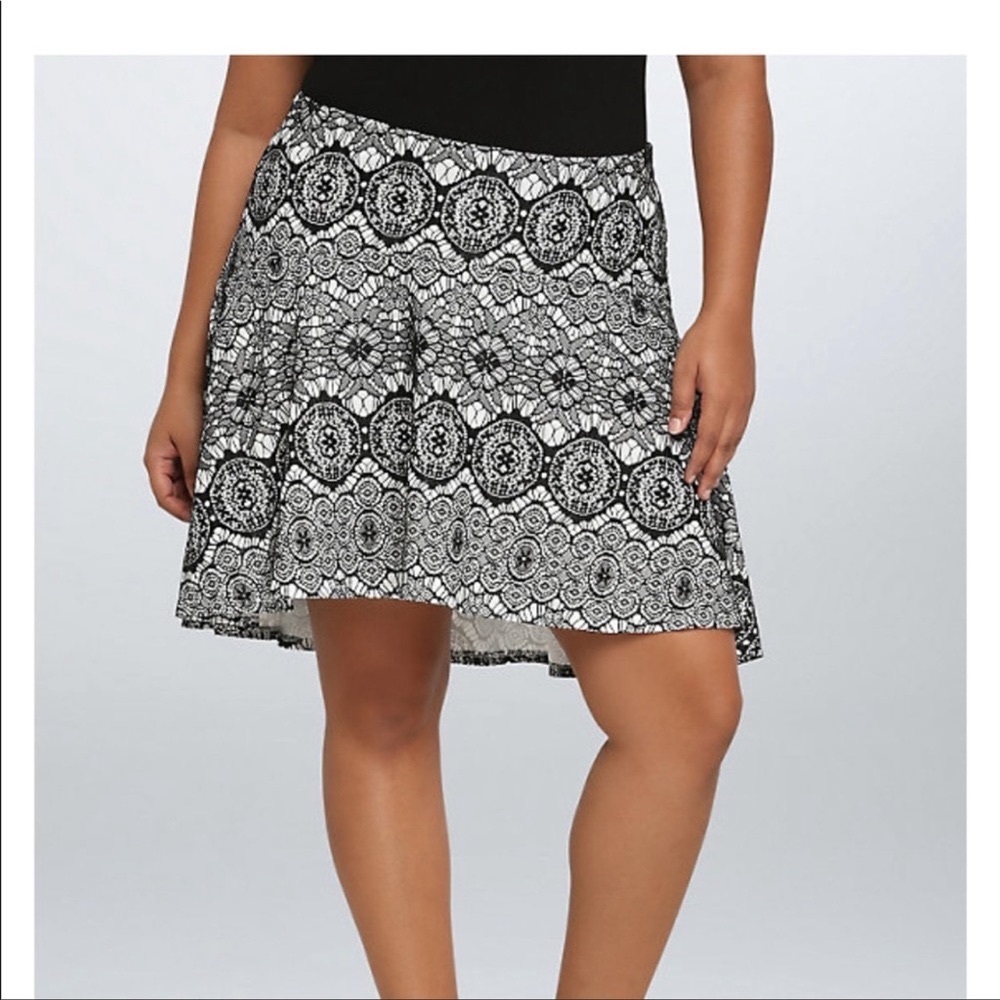 Torrid Black Bonded Lace Hi Lo Mini Skater Skirt size 0X